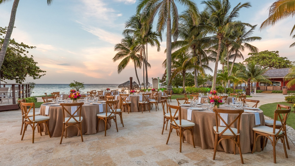 10 Amazing Destination Wedding Packages Under $20,000