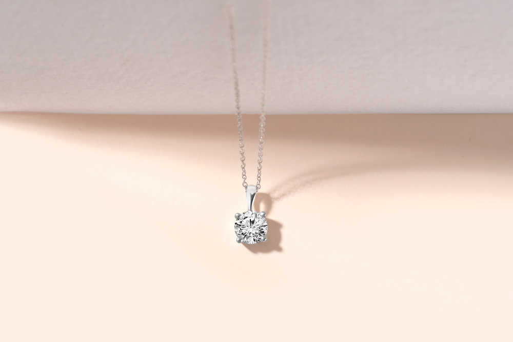 Elegant Diamond Pendants For All Your Attires!