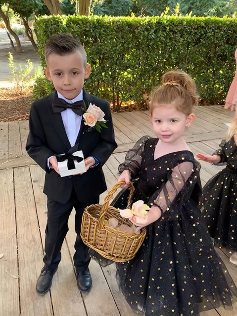 Can Flower Girl Wear Black Dress At The Wedding?