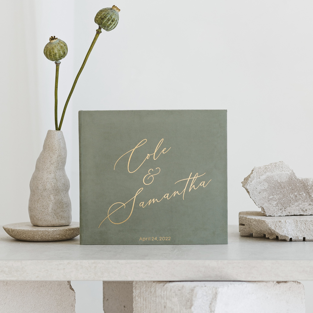 Capturing Love And Memories: Why Choose A Wedding Photo Guest Book.