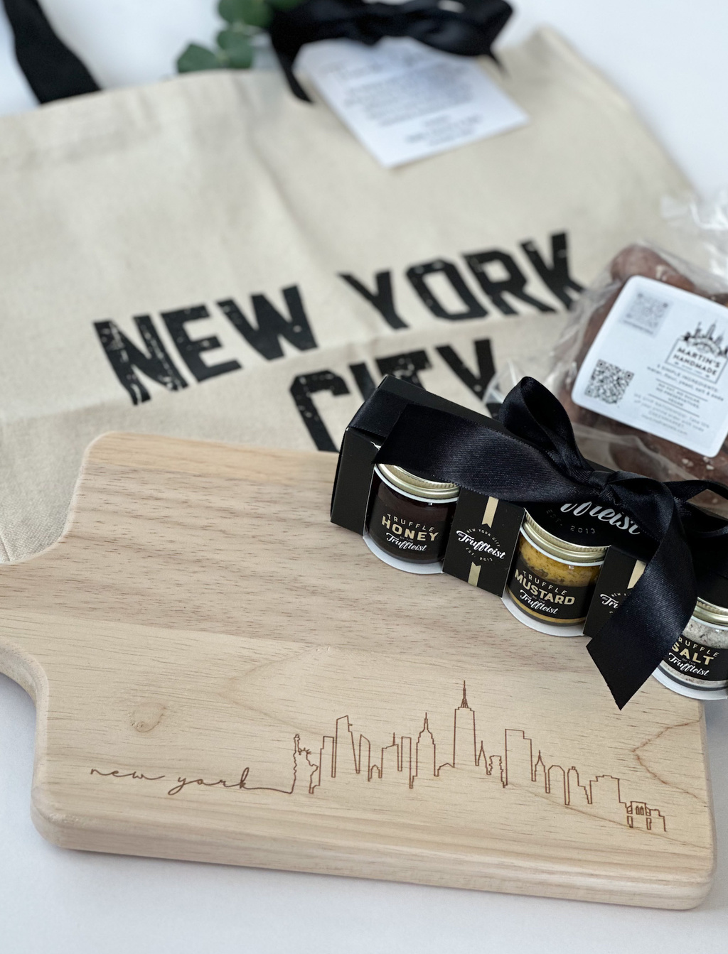 Wedding Welcome Gifts & Favors That Leave A Lasting Impression From Kadoo