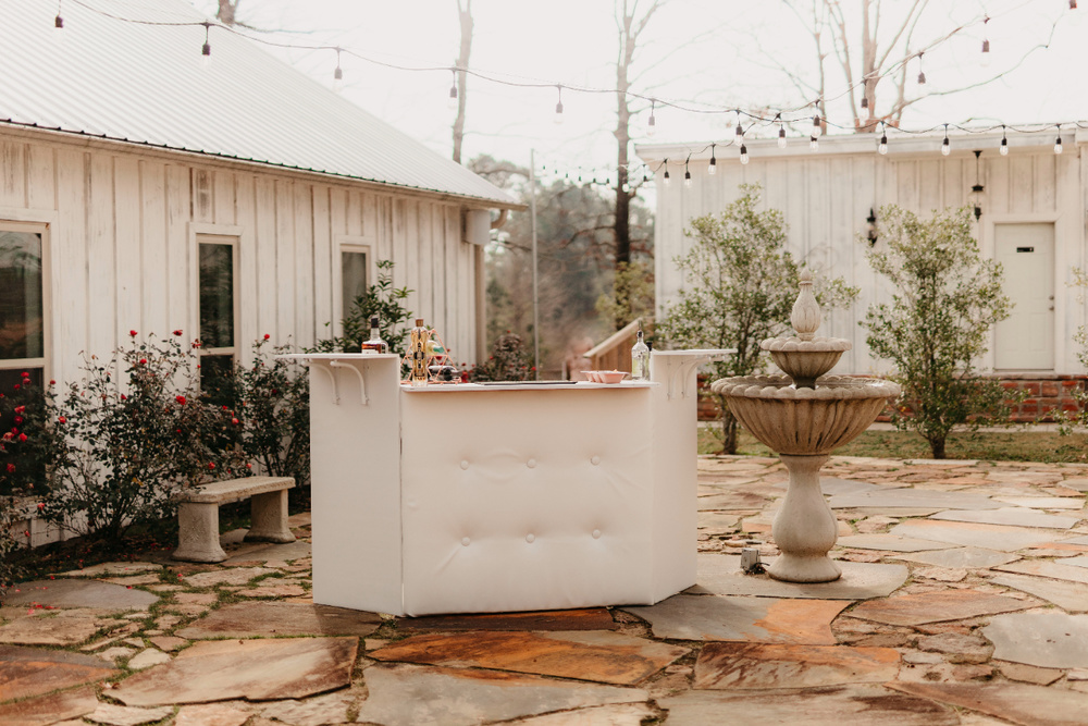 Toasts In Tow - Arkansas' Newest Premiere Mobile Bar