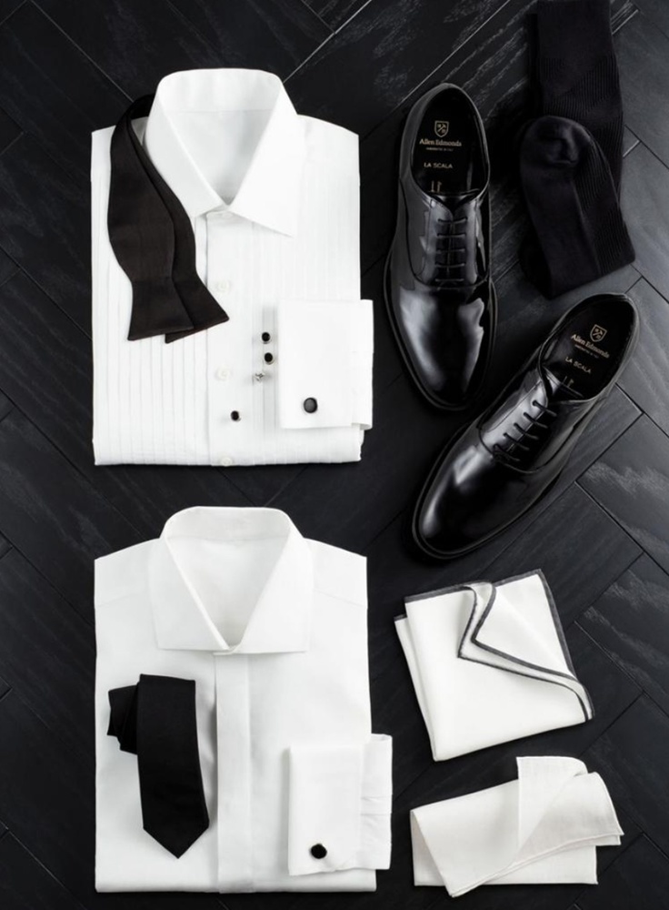 Looks For The Groom & His Men