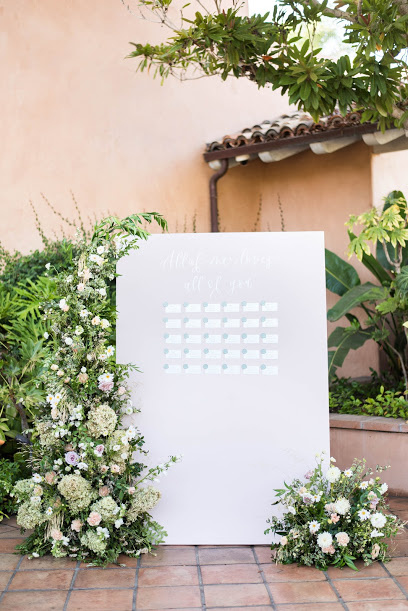 10 Unique Seating Chart Ideas For Your Wedding Day