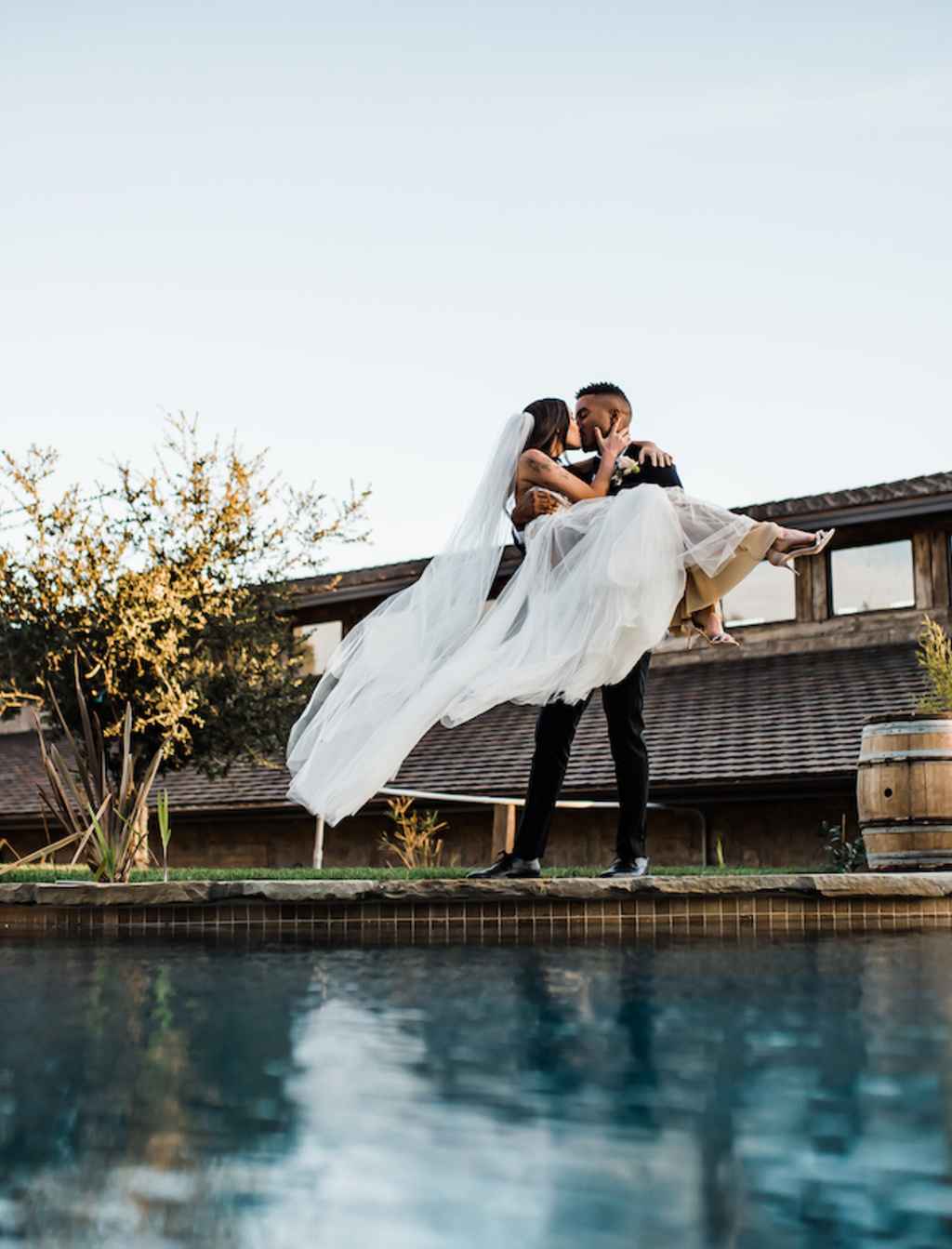 A Small Intimate  Modern Fall Wedding At Zaca Creek