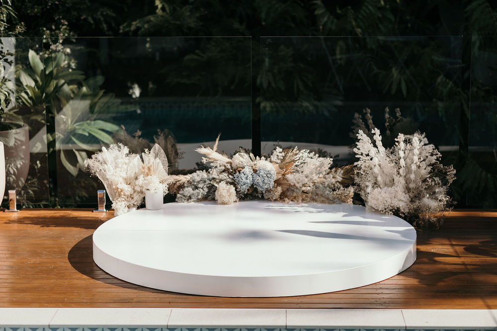 A Dreamy Poolside Elopement