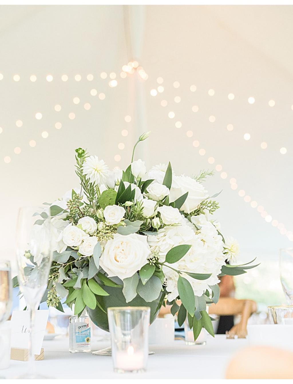 This Couple Pulled Off Pivoting Their Aruba Beach Wedding To An Elegant Backyard Wedding In Just Four Weeks