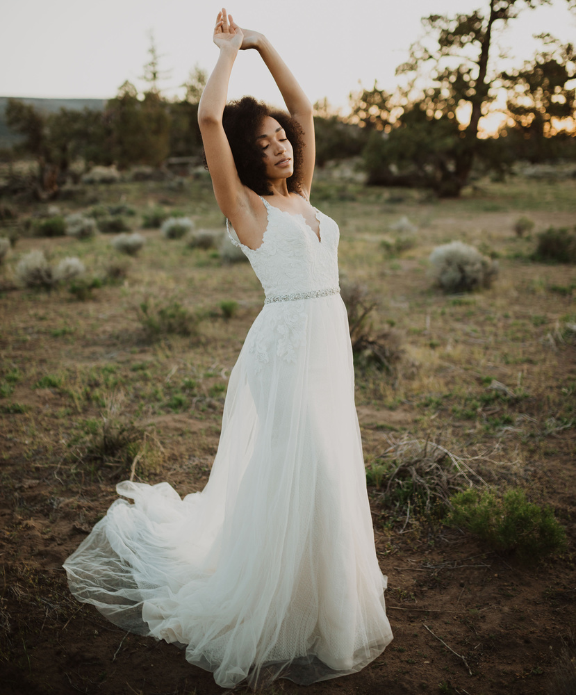5 Non-white Wedding Dresses You Can Try At Home For The Rebel Bride!