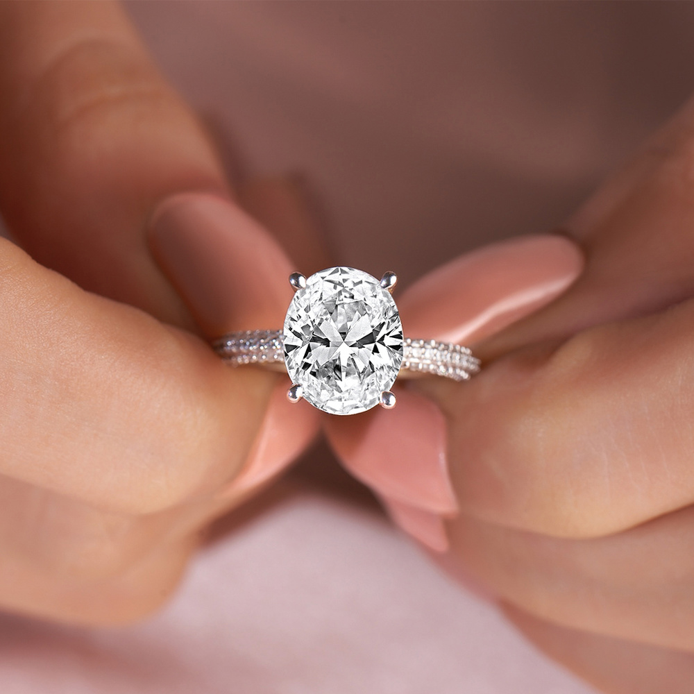 Side Stone Engagement Rings