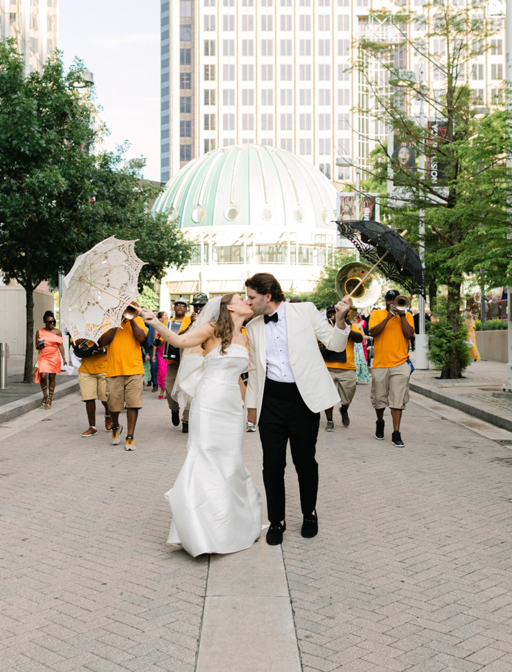 The Artisan Dallas Wedding | Maggie And Jeff
