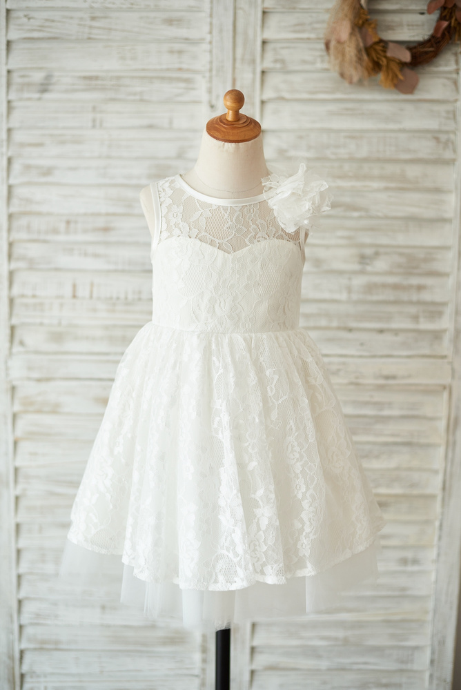 Top 12 Lace Flower Girl Dresses Perfect For Rustic Fall Wedding