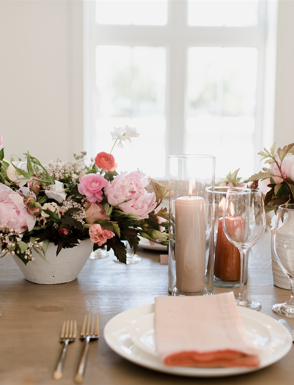 Earthy And Fresh Early Summer Barn Wedding
