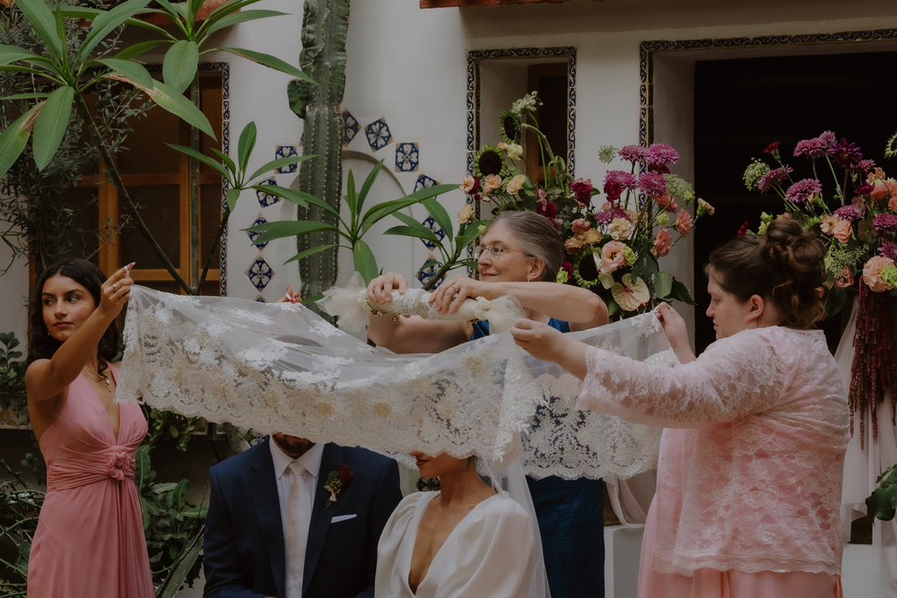Planning A Persian Wedding In Oaxaca: A Perfect Destination For Multicultural Celebrations