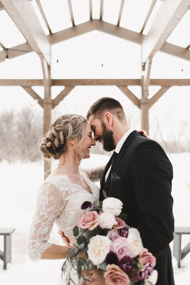 Blushing Romance - A Styled Inspiration Shoot In Winnipeg, Manitoba