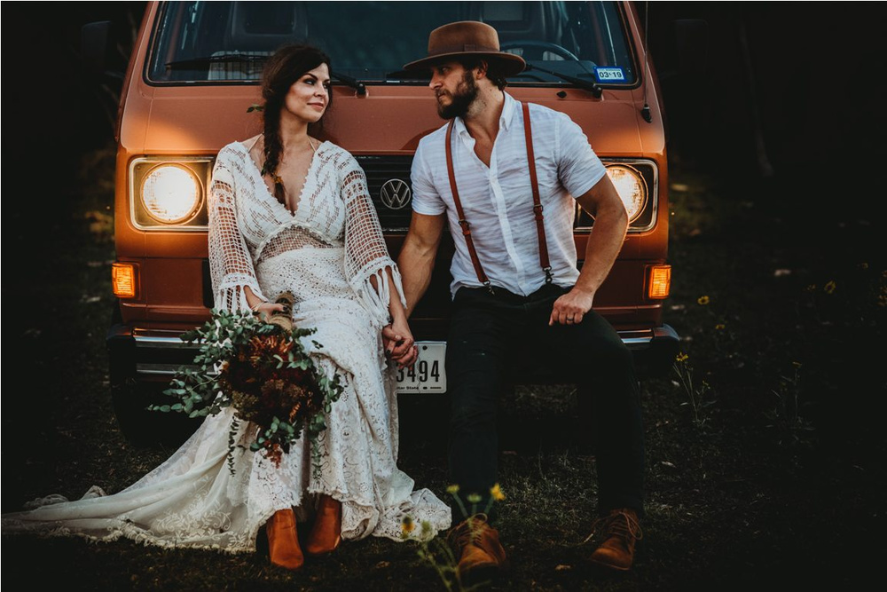 Where To Find The Perfect Lace Wedding Dress For Rustic Country Wedding?