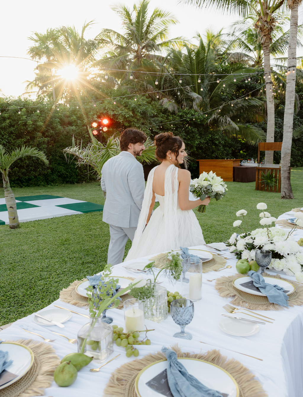 Conrad Tulum Glamour: Serpentine Tables, Poolside Views, And Elizabeth & Duncan’s Dream Day