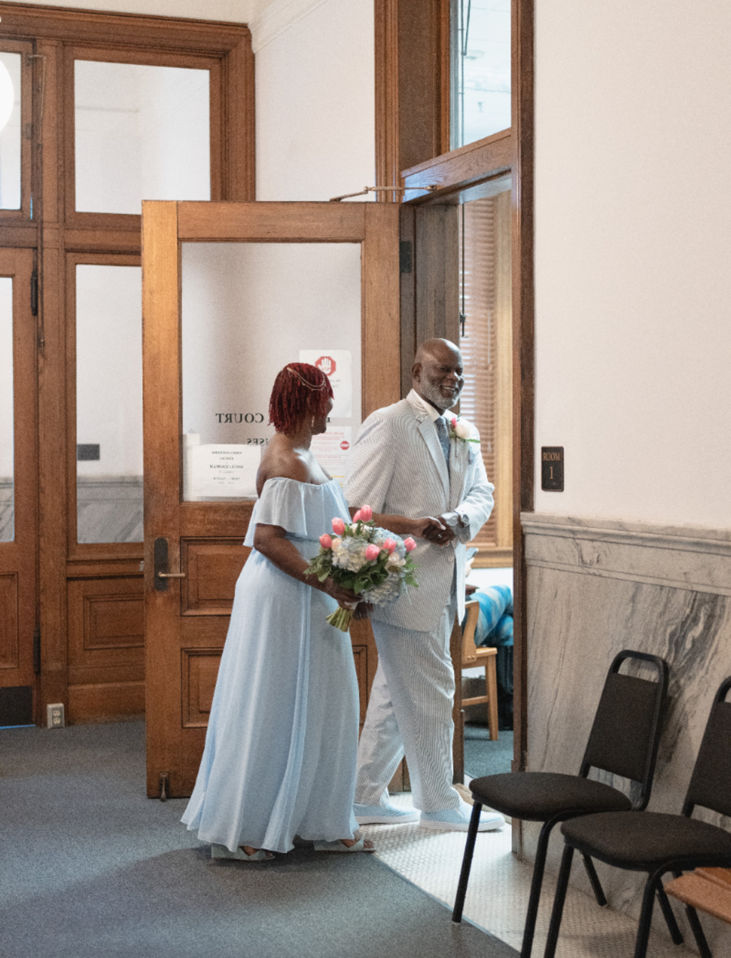 Intimate Wedding In Brunswick, Georgia Glynn County Courthouse