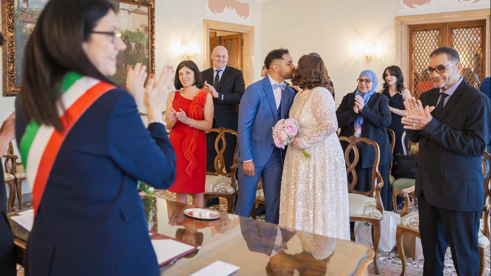 A Romantic Civil Wedding In Venice