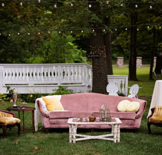 8 Ways To Make Sure Guests Remember Your Decor - Stonegate Manor