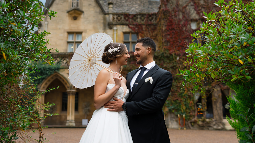 A Modern Editorial Styled Shoot At Manor By The Lake: English Elegance Reimagined