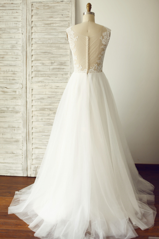 Romantic Backless Wedding Dresses You'll Fall In Love With