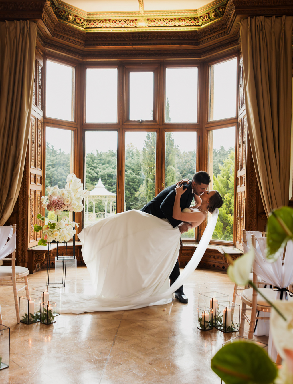 A Modern Editorial Styled Shoot At Manor By The Lake: English Elegance Reimagined
