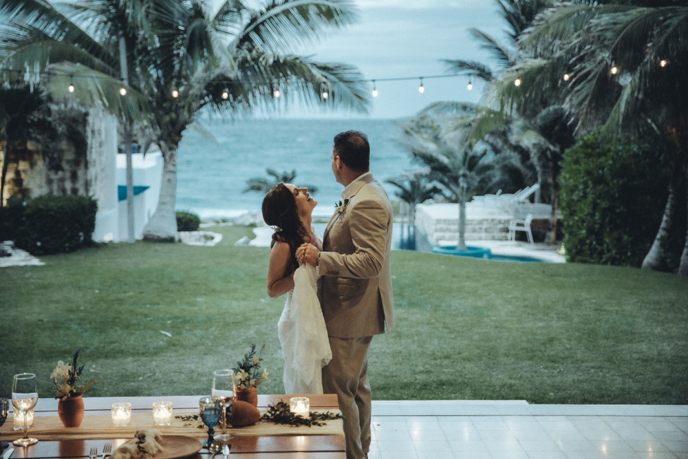 A Blue Ocean Intimate Elopement At Isla Mujeres