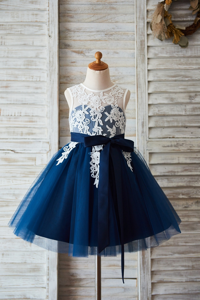 12 Cutest Flower Girl Dresses With Bows You'll Love