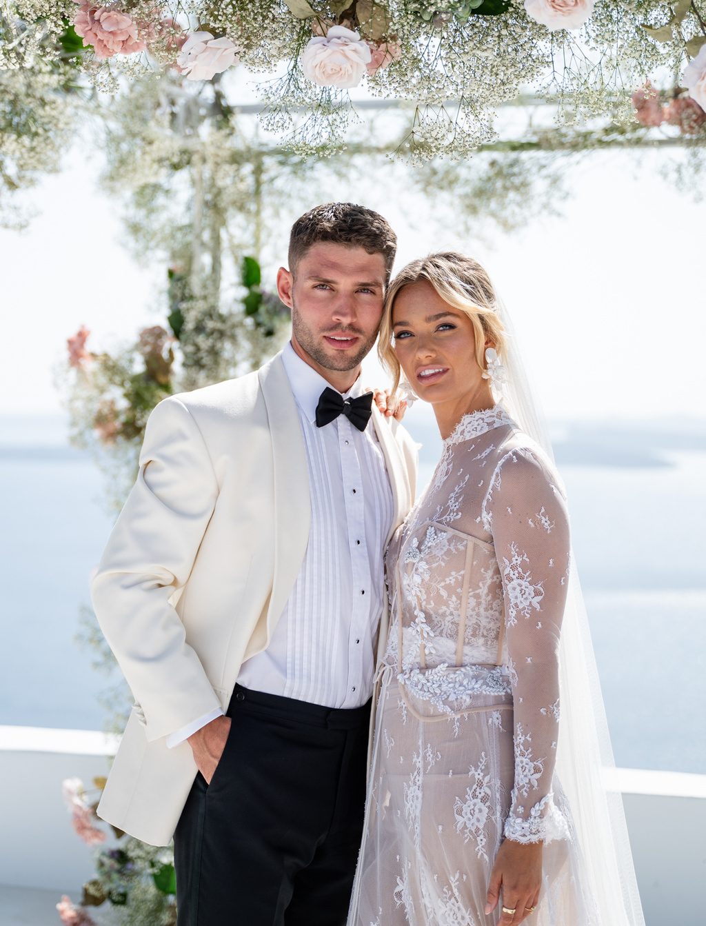 A Luxury 3 Day Santorini Wedding