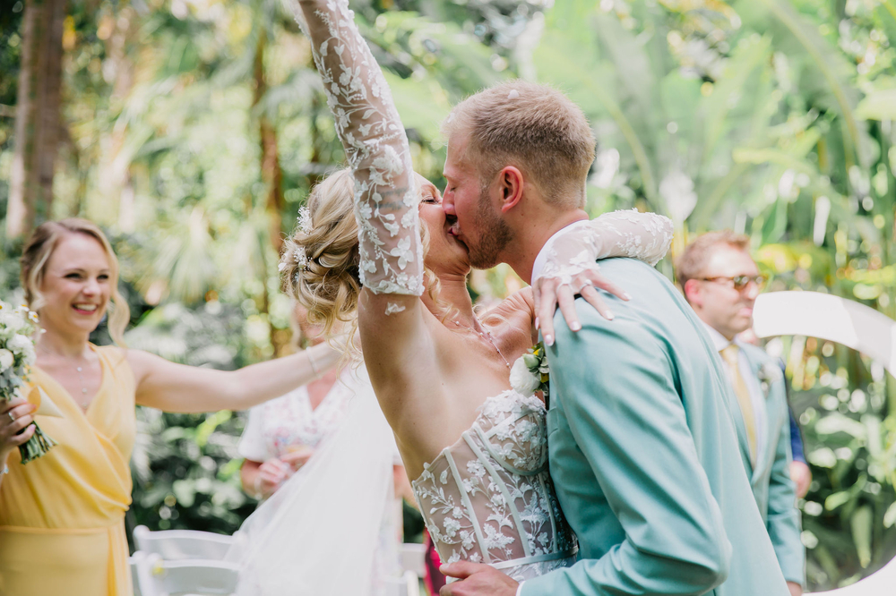 How To Elope In Brisbane From Overseas