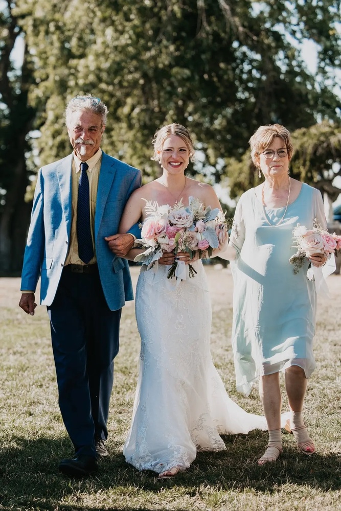 Owenego Beach Vibe Wedding