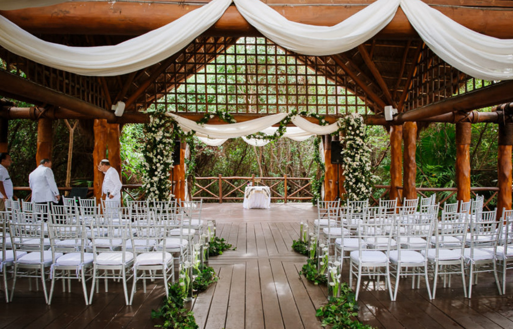 10 Amazing Destination Wedding Packages Under $20,000