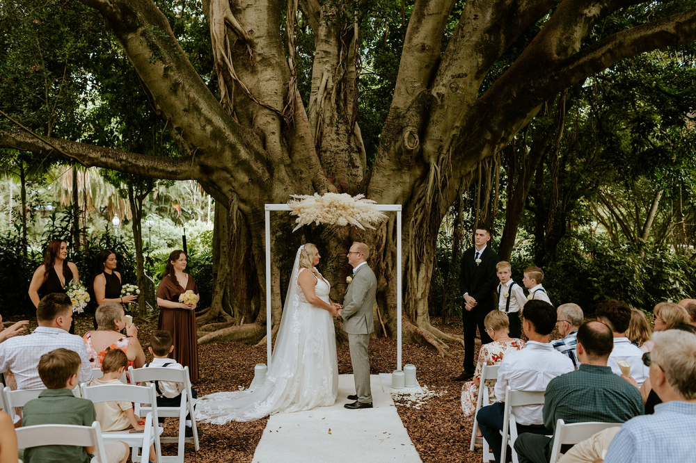 A Fun & Playful Brisbane City Botanic Gardens Wedding