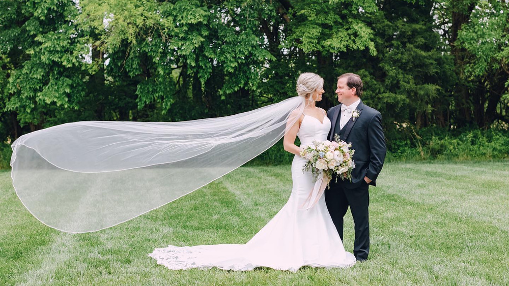 A Fun Floral Wedding In The Bluegrass