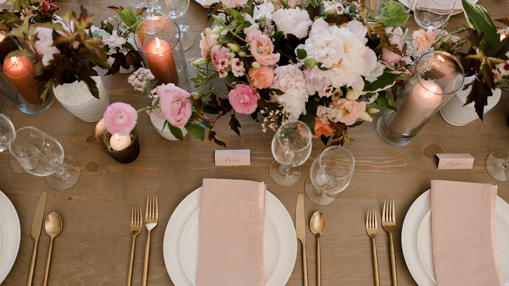 Earthy And Fresh Early Summer Barn Wedding