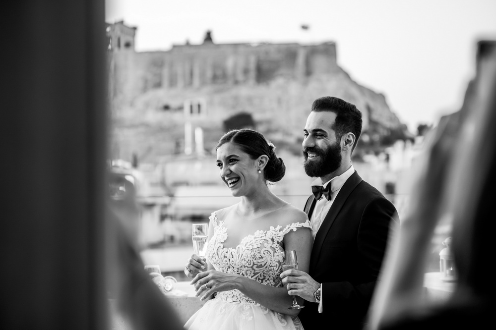 10 Of The Best Wedding Destinations In Beautiful Greece!