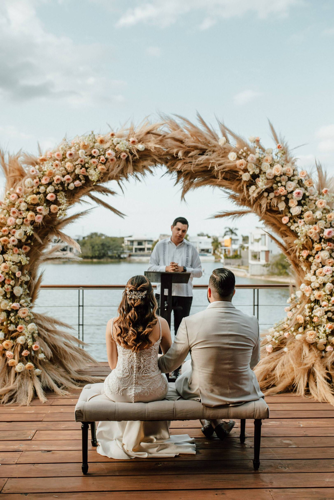 Beautiful Lake House Micro-wedding