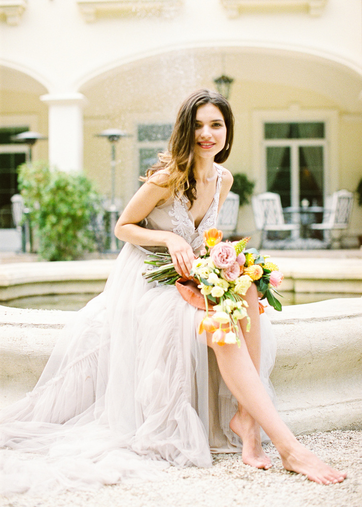 Vibrant Tones Elegant Wedding Inspiration