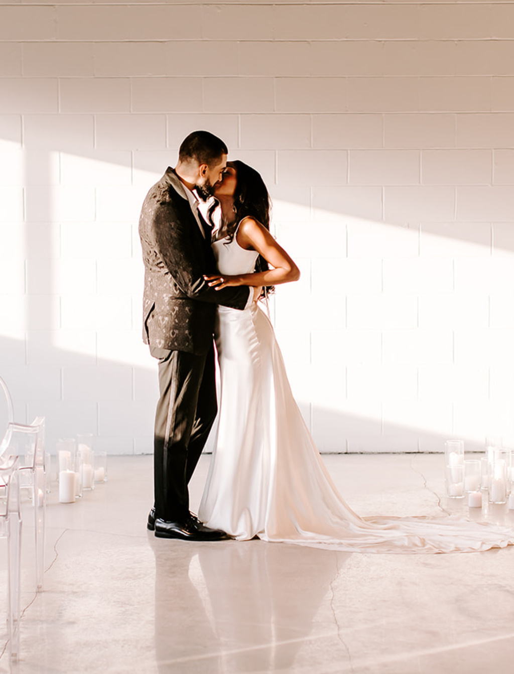 Bold Amour: Pink Wedding Inspiration At Canvas Event Venue