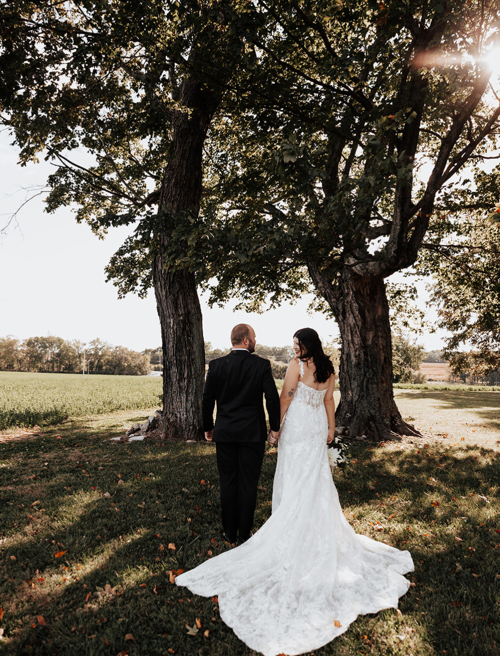 The Jorstads Black + White Kentucky Wedding