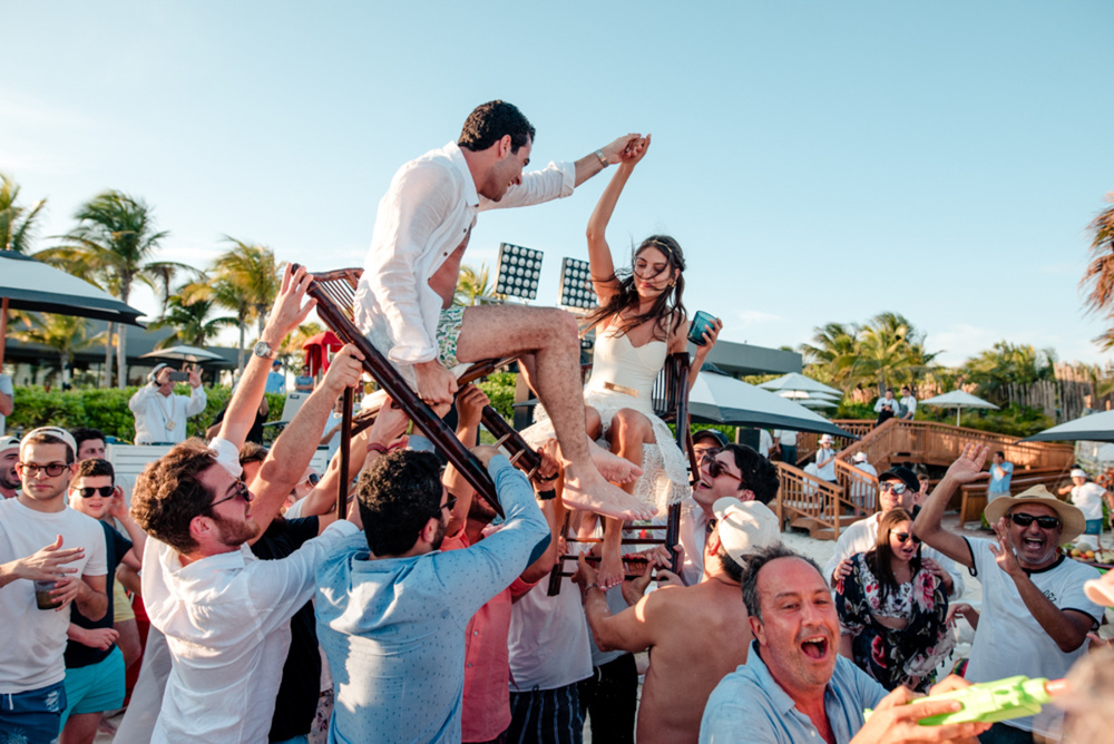 Jewish Couple Delight Us With A Mexican Style Wedding