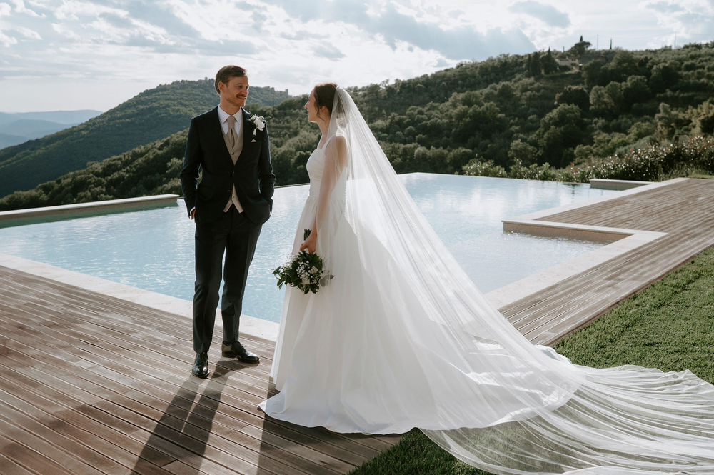 A Destination Wedding In The Hidden Tuscany