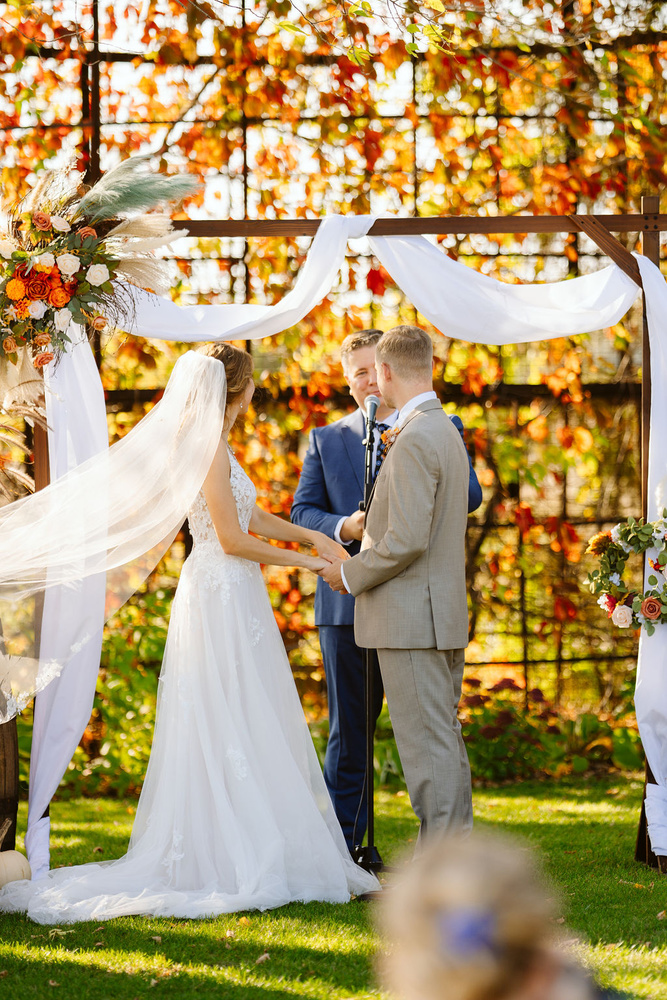 The Most Commonly Forgotten Wedding Day Essentials—and How To Avoid Them