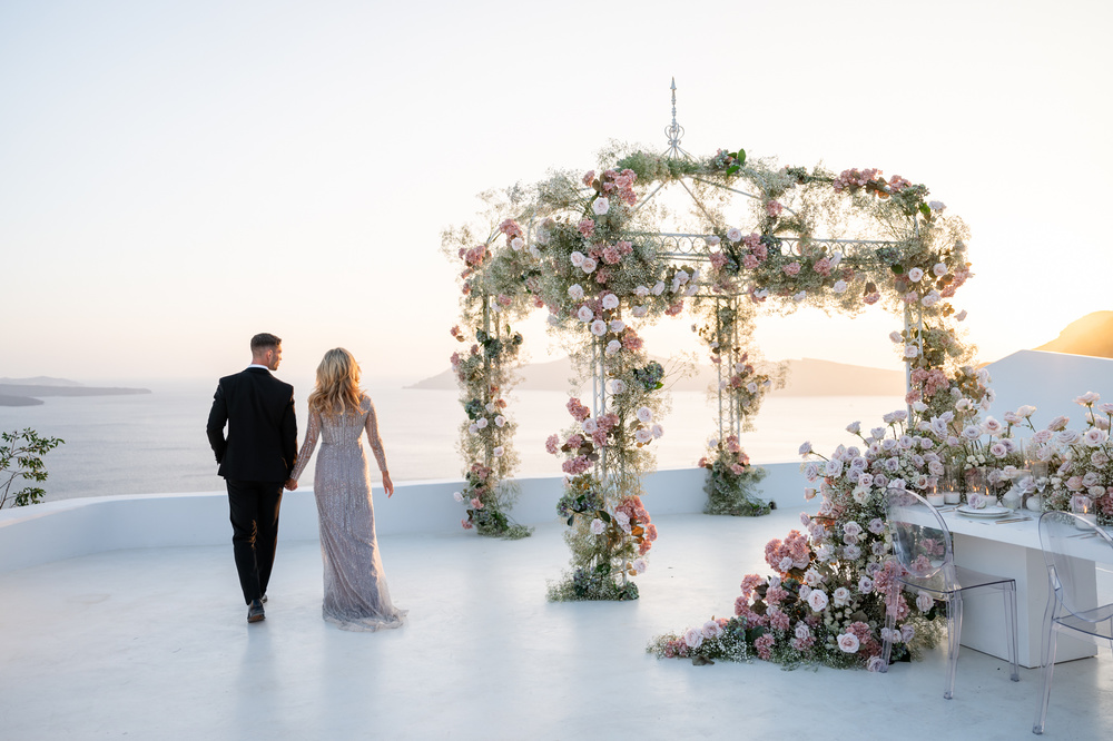 A Luxury 3 Day Santorini Wedding