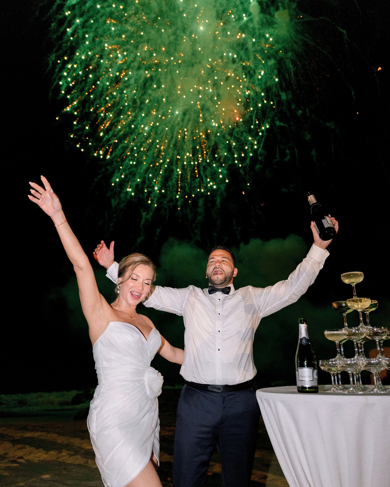 Colourful And Chic Wedding Of Irina And Estevan In Los Cabos, Mexico