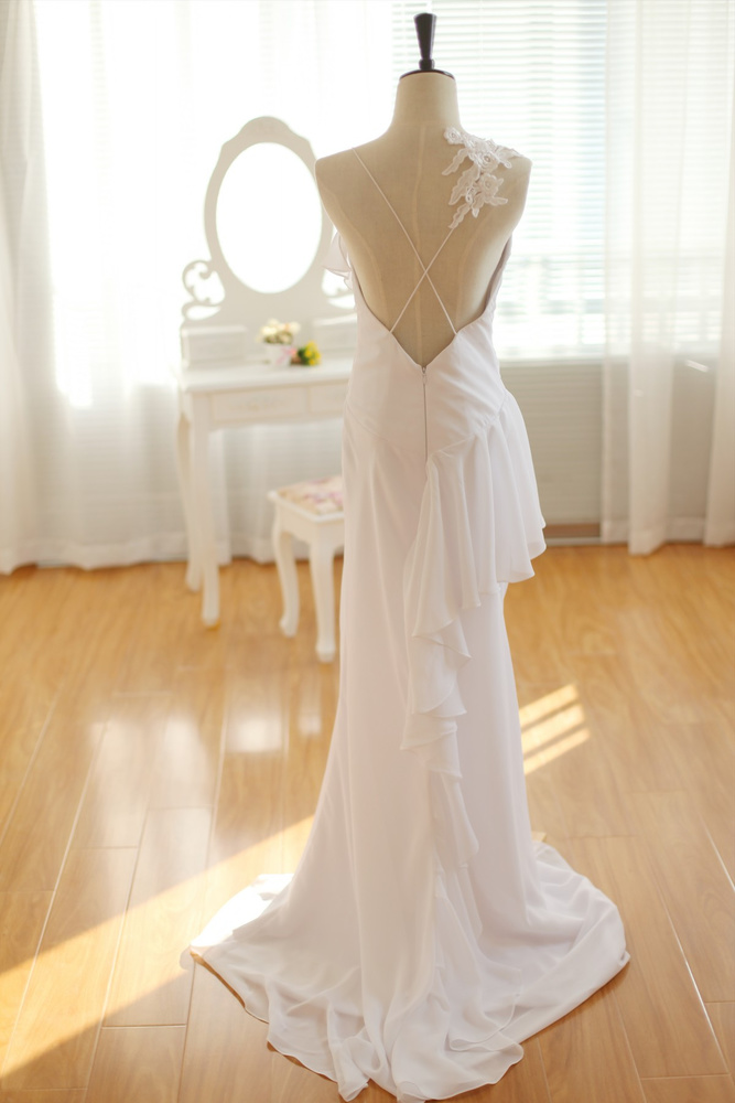 Romantic Backless Wedding Dresses You'll Fall In Love With
