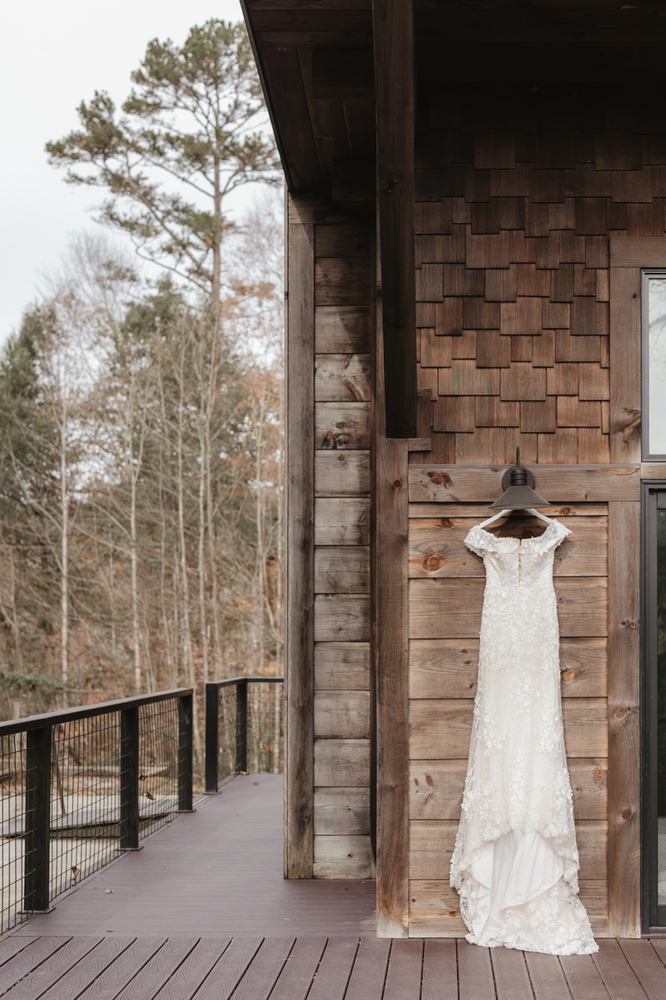 Refined Smoky Mountain Wedding At Dancing Bear Lodge