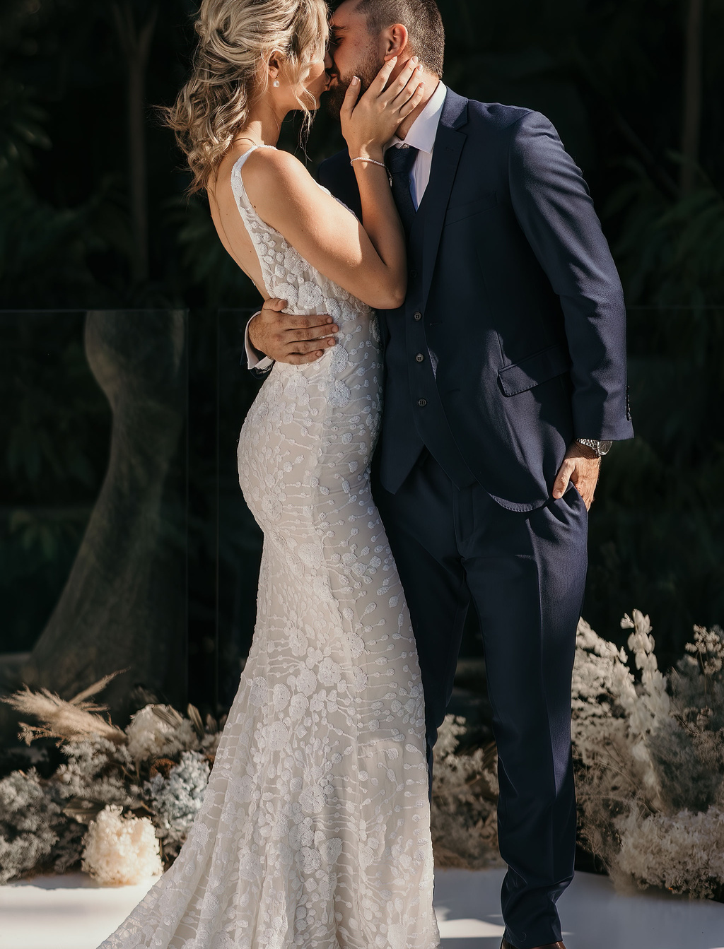 A Dreamy Poolside Elopement