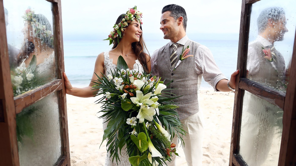 Beach Glam Wedding In Riviera Maya