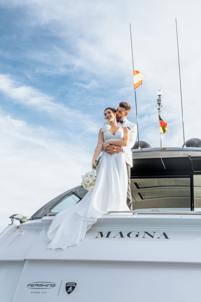 Glam Yacht Ibiza Elopement